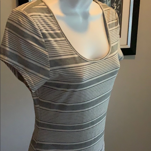 Body con t-shirt dress - Picture 3 of 8